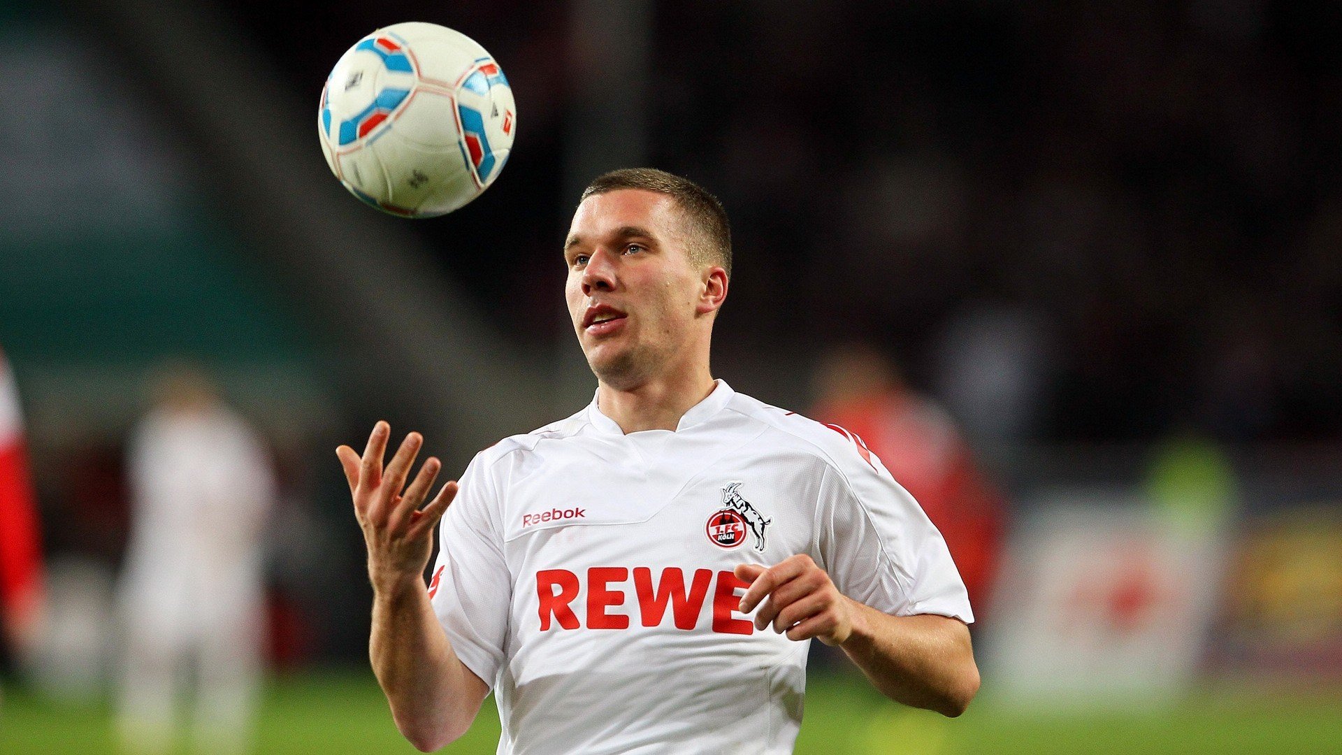 爱游戏电脑版官网-跳水决赛波兰选手状态佳，波兰最美跳高女运动员排名